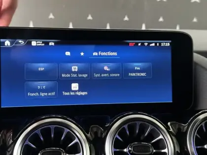 Photo 16 Mercedes GLA 200 d AMG Line