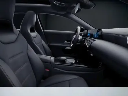 Photo 9 Mercedes Classe A 250 e AMG Line