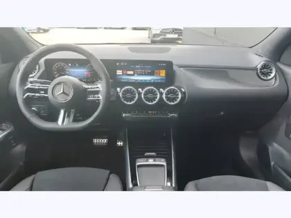 Photo 10 Mercedes GLA 180 d 