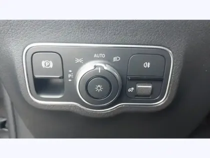 Photo 19 Mercedes GLA 180 d 