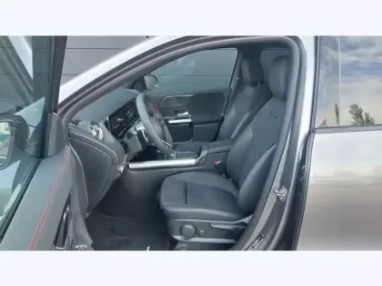 Photo 11 Mercedes GLA 180 d 