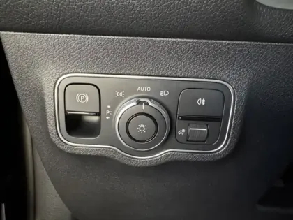 Photo 17 Mercedes GLB Gén. I (X247) Ph2 AMG Line 5