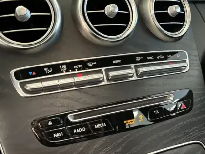 Photo 19 Mercedes Classe C C 180 Berline Sportline