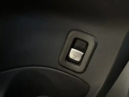 Photo 15 Mercedes Classe C C 180 Berline Sportline