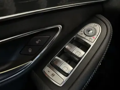 Photo 25 Mercedes Classe C C 180 1.6 156 Sportline