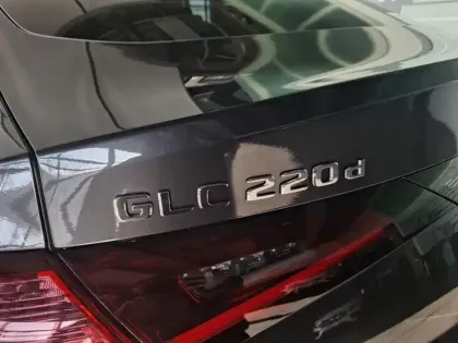 Photo 23 Mercedes Classe GLC GLC 220 d 4MATIC Coupé AMG Lin