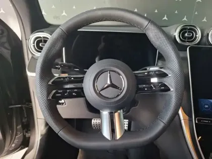 Photo 13 Mercedes Classe GLC GLC 220 d 4MATIC Coupé AMG Lin