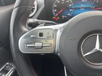 Photo 12 Mercedes GLA 200 d AMG Line