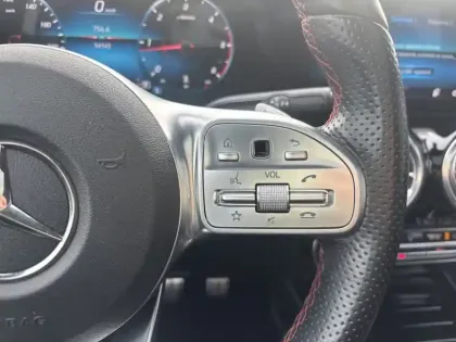 Photo 13 Mercedes GLA 200 d AMG Line