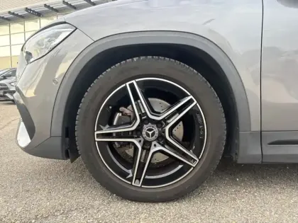 Photo 8 Mercedes GLA 200 d AMG Line