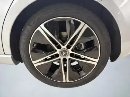 Photo 8 Mercedes Classe A Gén. IV (W177) Ph2 Progressive Line 5