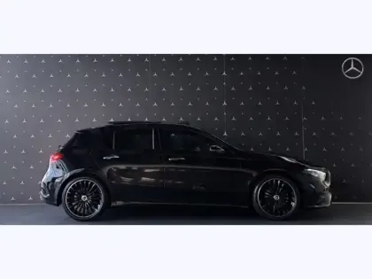 Photo 5 Mercedes Classe A 200 d AMG Line