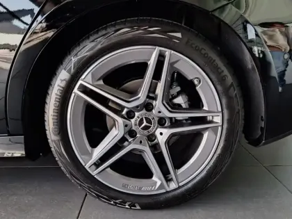 Photo 8 Mercedes Classe A 180 AMG Line