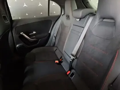 Photo 13 Mercedes Classe A 180 AMG Line