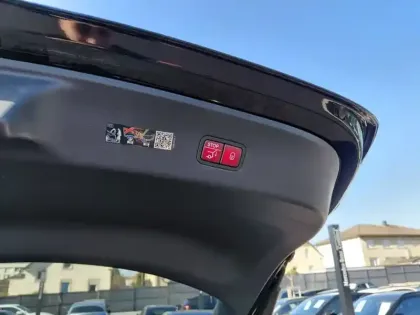 Photo 10 Mercedes Classe GLC GLC 220 d 4MATIC Coupé AMG Lin