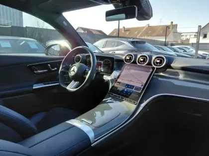 Photo 11 Mercedes Classe GLC GLC 220 d 4MATIC Coupé AMG Lin