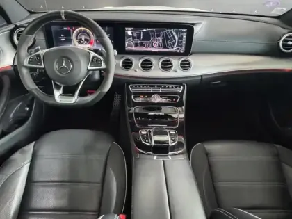 Photo 31 Mercedes CLA Gén. V (S213) Ph1 AMG S 5