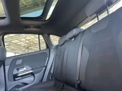 Photo 18 Mercedes GLA 250 e Hybrid EQ AMG Line