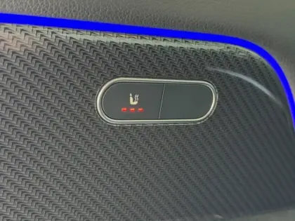 Photo 12 Mercedes GLA 250 e AMG Line