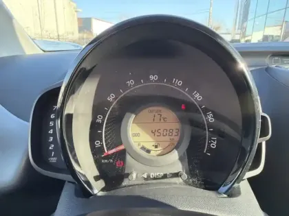 Photo 19 Toyota Aygo 1.0 VVT-i x-play