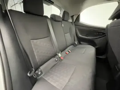 Photo 23 Toyota Yaris Hybride 116h Dynamic