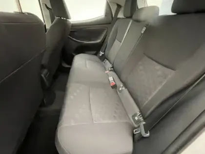 Photo 19 Toyota Yaris Hybride 116h Dynamic