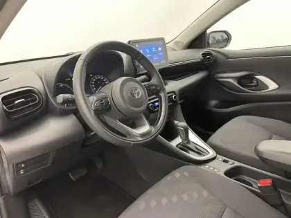 Photo 17 Toyota Yaris Hybride 116h Dynamic