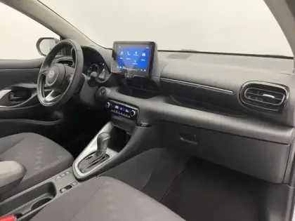 Photo 21 Toyota Yaris Hybride 116h Dynamic