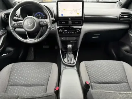 Photo 10 Toyota Yaris Hybride 130h Design