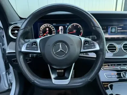 Photo 22 Mercedes Classe E Berline 350 d 4MATIC Fascination