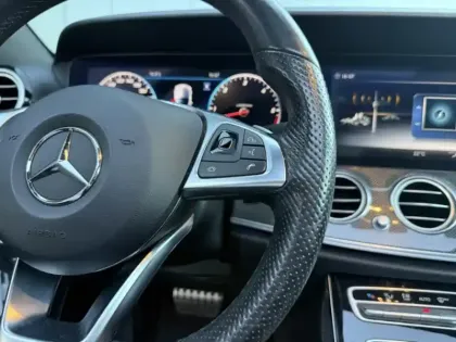 Photo 24 Mercedes Classe E Berline 350 d 4MATIC Fascination