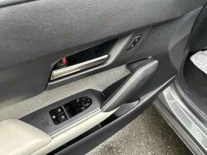 Photo 5 Mazda Mx-30 e-SKYACTIV 145ch