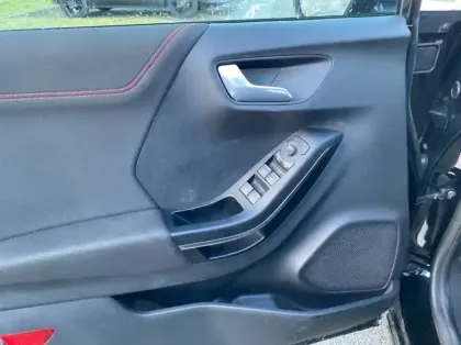 Photo 5 Ford Puma 1.0 Flexifuel 125ch S&S mHEV Titanium