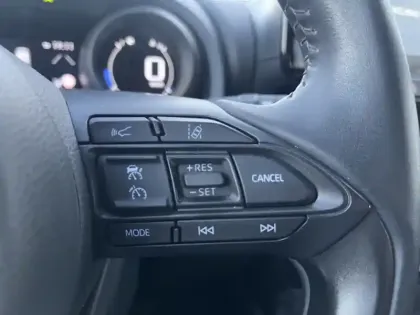 Photo 12 Toyota Yaris Hybride 116h Design