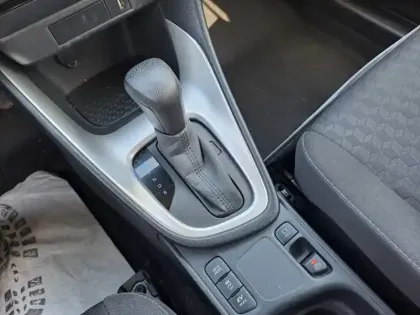 Photo 17 Toyota Yaris Hybride 116h Design PACK CONFORT