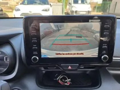 Photo 12 Toyota Yaris Hybride 116h Design PACK CONFORT