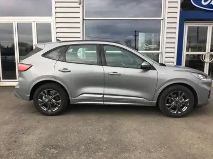 Photo 22 Ford Kuga 2.5 Duratec 190ch FHEV E85 ST-Line BVA