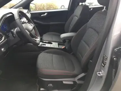 Photo 9 Ford Kuga 2.5 Duratec 190ch FHEV E85 ST-Line BVA