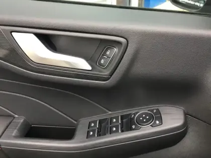 Photo 5 Ford Kuga 2.5 Duratec 190ch FHEV E85 ST-Line BVA