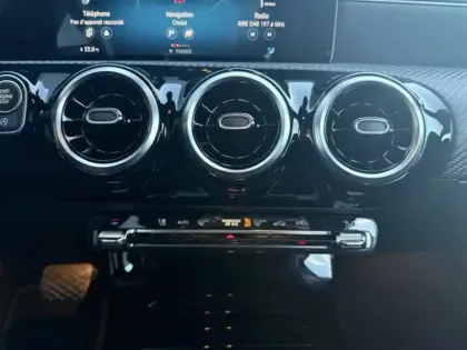 Photo 11 Mercedes Classe A 180 d Business Line