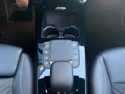 Photo 12 Mercedes Classe A 180 d Business Line