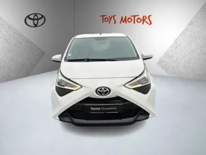 Photo 7 Toyota Aygo 1.0 VVT-i x-play 72 ch