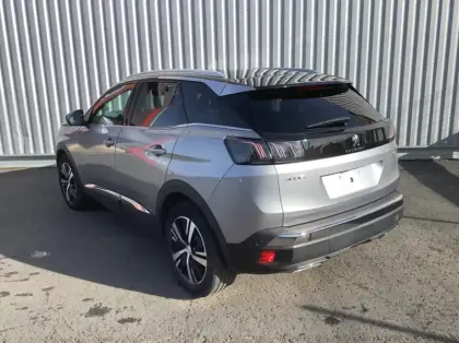 Photo 6 Peugeot 3008 Hybrid 136 e-DCS6 GT