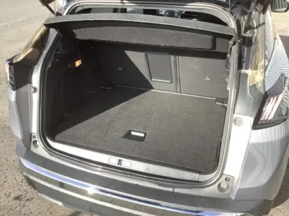 Photo 9 Peugeot 3008 Hybrid 136 e-DCS6 GT