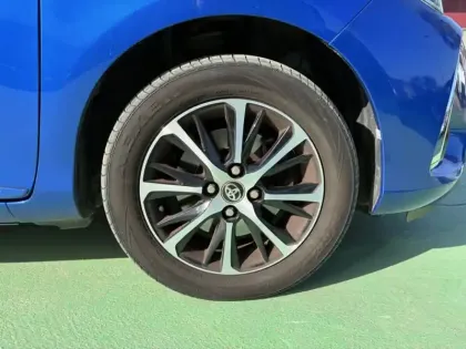 Photo 8 Toyota Yaris 110 VVT-i Design RC18