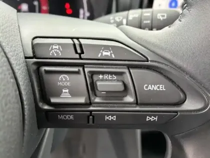 Photo 19 Toyota Yaris Hybride 130h Design