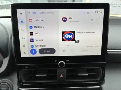 Photo 16 Toyota Yaris Hybride 130h Design