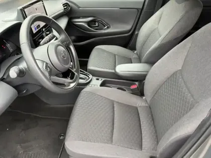 Photo 24 Toyota Yaris Hybride 130h Design