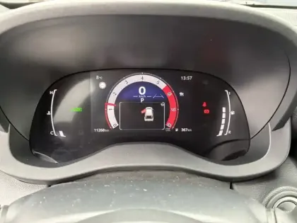 Photo 26 Toyota Yaris Hybride 130h Design