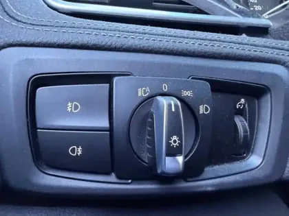 Photo 7 BMW Serie 2 ActiveTourer 218i 136ch Luxury Edition Hello Future + Sièges chauffants